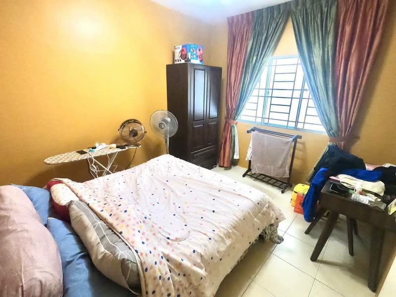 Condominium for Sale at Platinum Lake PV 12 - Azrul Ismail - Bedroom - PropertyGuru.com.my