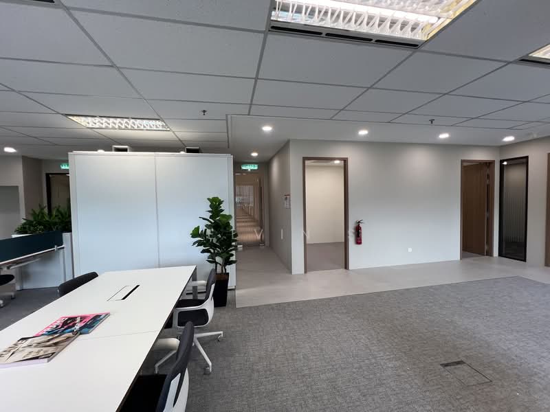 Pejabat untuk Disewa di Damansara Heights (Damansara Heights) - Melvin S - Workstation area  - PropertyGuru.com.my