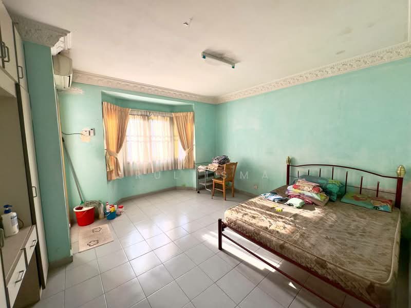 2-storey Terraced House for Sale in Bandar Baru Ampang (Ampang) - Azrul Ismail - Bedroom - PropertyGuru.com.my