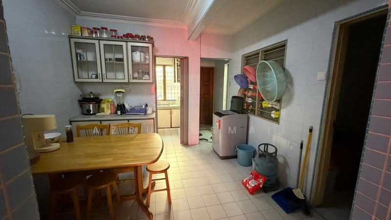 2-storey Terraced House for Sale in Bandar Baru Ampang (Ampang) - Azrul Ismail - Kitchen - PropertyGuru.com.my