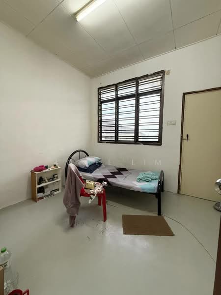 Rumah Teres 2 Tingkat untuk Dijual di Taman Megah Ria (Masai) - Jovel Lim - Bedroom - PropertyGuru.com.my