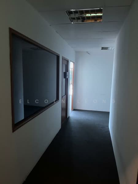 Factory for Rent in Shah Alam (Selangor) - Elcoln Leong - Corridor - PropertyGuru.com.my