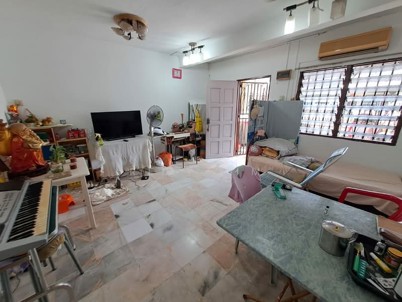 2-storey Terraced House for Sale in Ampang Jaya (Ampang) - Remy Lim - Living Room - PropertyGuru.com.my