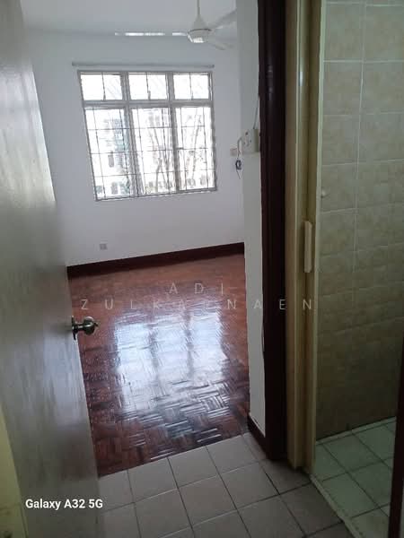 Pangsapuri untuk Dijual di Subang Perdana Goodyear Court 10 - Adi Zulkarnaen - Interior - PropertyGuru.com.my