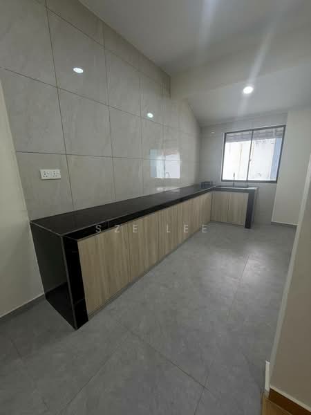 Rumah Teres 1.5 Tingkat untuk Dijual di Perling (Johor) - Sze Lee - Kitchen - PropertyGuru.com.my