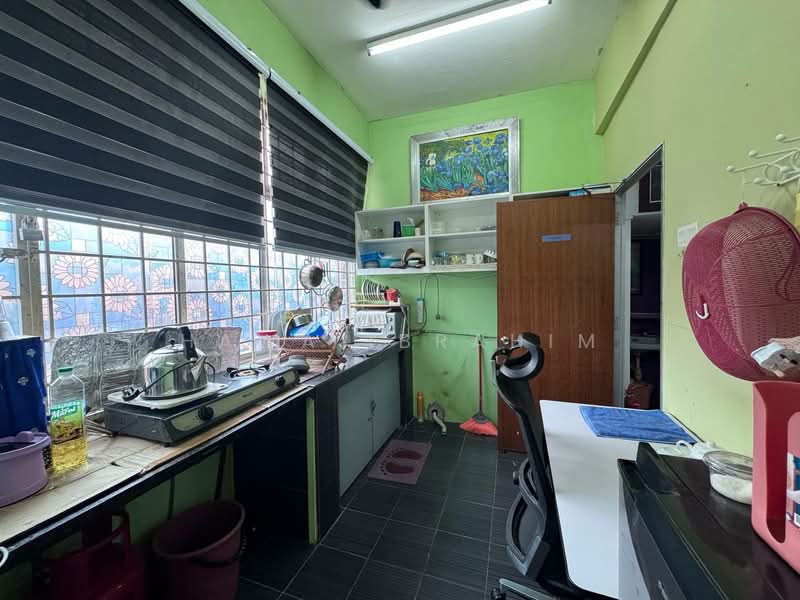 Shop / Office for Sale in Prima Saujana (Kajang) - Hawa Ibrahim - Kitchen - PropertyGuru.com.my