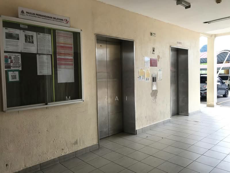 Condominium for Sale at Pangsapuri Saujana Gombak - M.J Zairin - Corridor - PropertyGuru.com.my