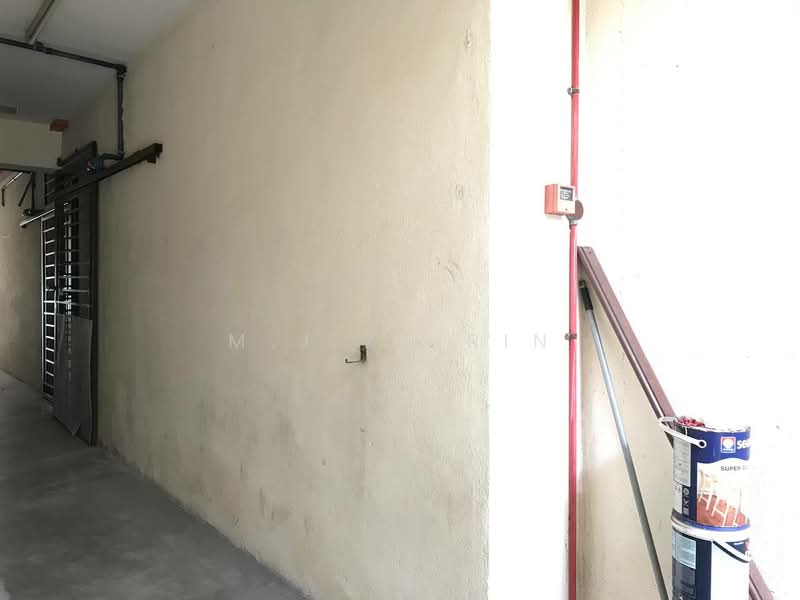 Condominium for Sale at Pangsapuri Saujana Gombak - M.J Zairin - Corridor - PropertyGuru.com.my