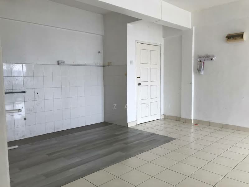 Condominium for Sale at Pangsapuri Saujana Gombak - M.J Zairin - Interior - PropertyGuru.com.my