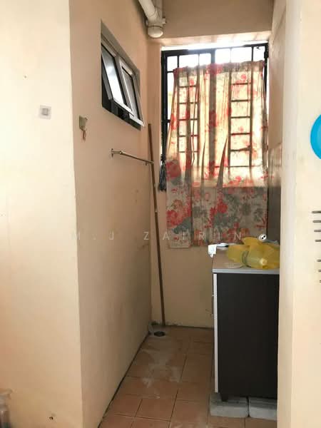 Condominium for Sale at Pangsapuri Saujana Gombak - M.J Zairin - Interior - PropertyGuru.com.my