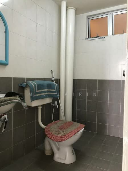 Condominium for Sale at Pangsapuri Saujana Gombak - M.J Zairin - Bathroom - PropertyGuru.com.my