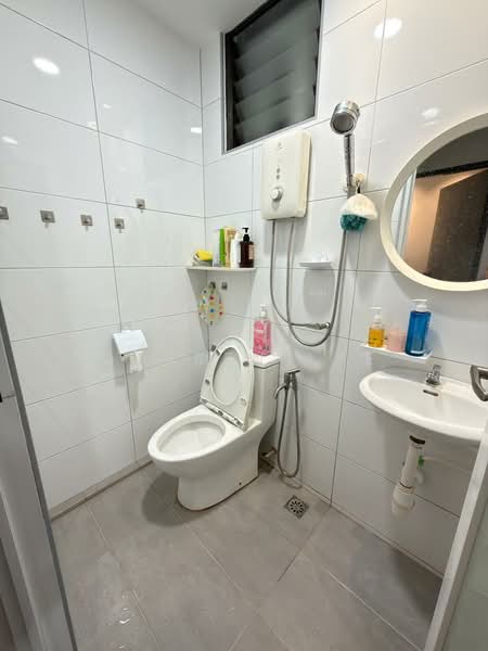 Pangsapuri untuk Dijual di Gambier Heights - Darren Lye - Bathroom - PropertyGuru.com.my