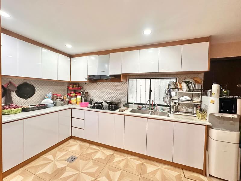 3-storey Terraced House for Sale in Taman Dagang (Ampang) - Mohd Khairul Amilin - PropertyGuru.com.my