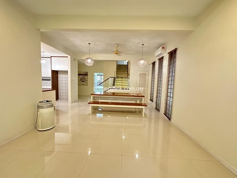 Rumah Bandar untuk Disewa di Petaling Jaya (Selangor) - Shirley Liew - Living/Dining - PropertyGuru.com.my