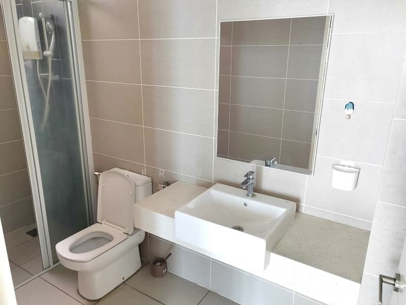 Servis Apartment untuk Disewa di The Cruise Residence - Terry Yee - Bathroom - PropertyGuru.com.my