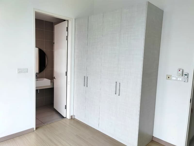 Servis Apartment untuk Disewa di The Cruise Residence - Terry Yee - Bathroom - PropertyGuru.com.my
