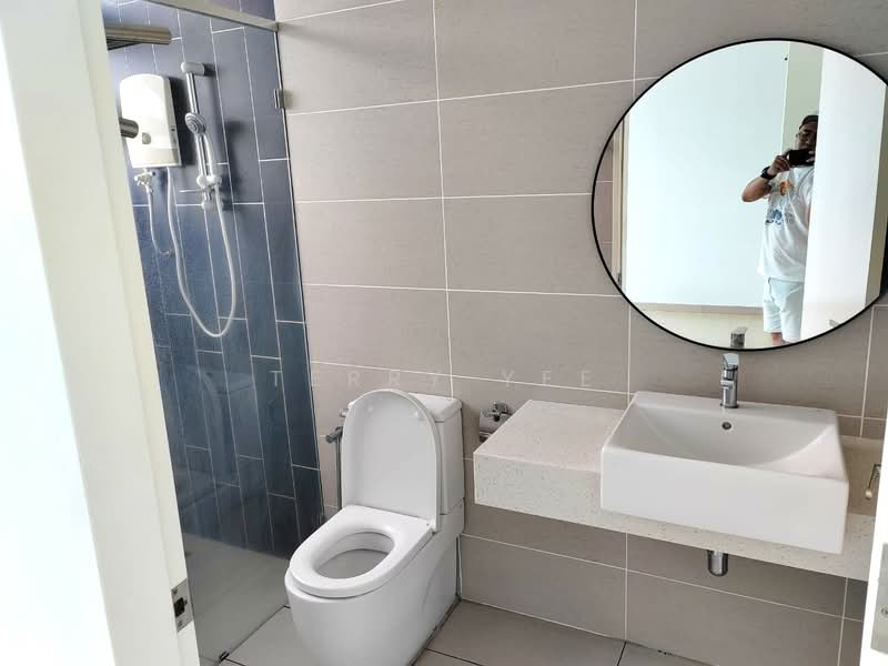 Servis Apartment untuk Disewa di The Cruise Residence - Terry Yee - Bathroom - PropertyGuru.com.my