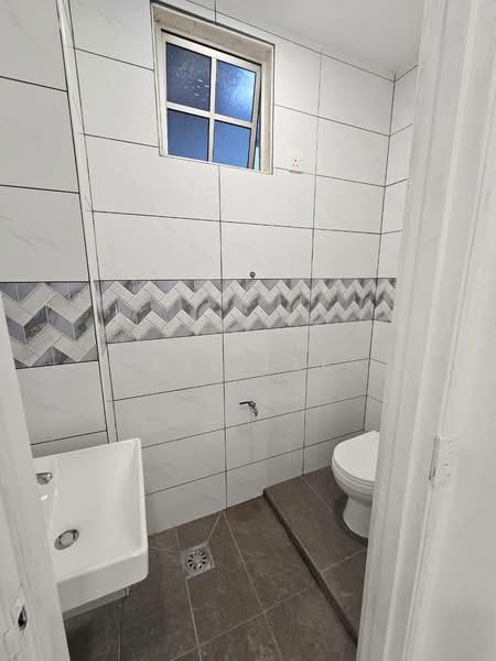 2-storey Terraced House for Sale in Taman Universiti (Skudai) - Sze Lee - Bathroom - PropertyGuru.com.my