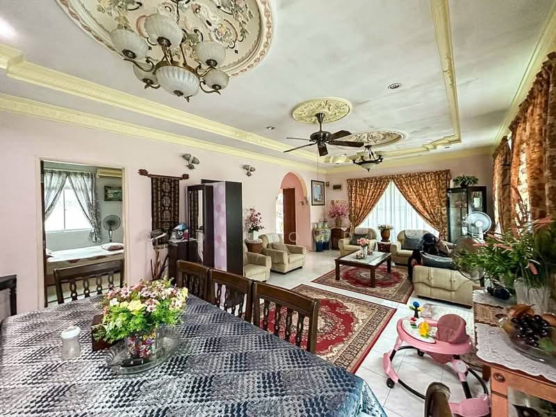 Bungalow for Sale in Bukit Beruntung (Selangor) - Qadir Qadir - PropertyGuru.com.my