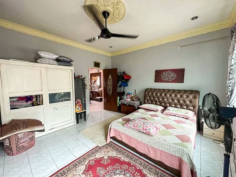 Bungalow for Sale in Bukit Beruntung (Selangor) - Qadir Qadir - PropertyGuru.com.my
