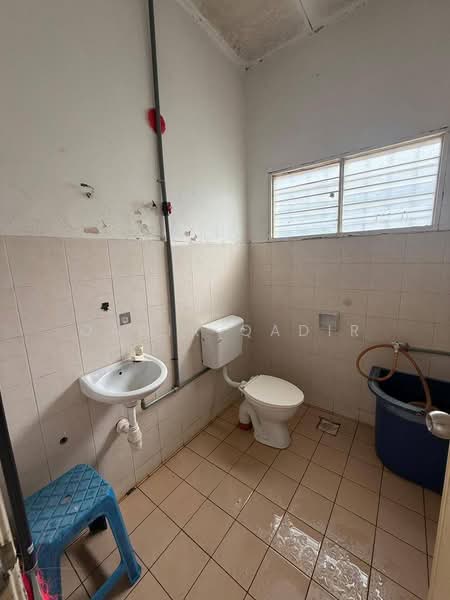 Rumah Banglo untuk Dijual di Taman Pinggiran Putra (Seri Kembangan) - Qadir Qadir - PropertyGuru.com.my