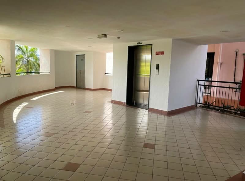 Condominium for Sale at City Garden Palm Villa Condominium - M.J Zairin - Corridor - PropertyGuru.com.my