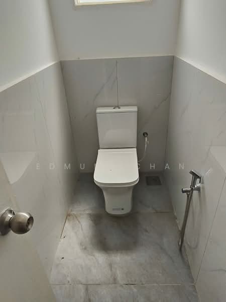 Factory for Sale in Banting (Selangor) - Edmund Chan - Bathroom - PropertyGuru.com.my