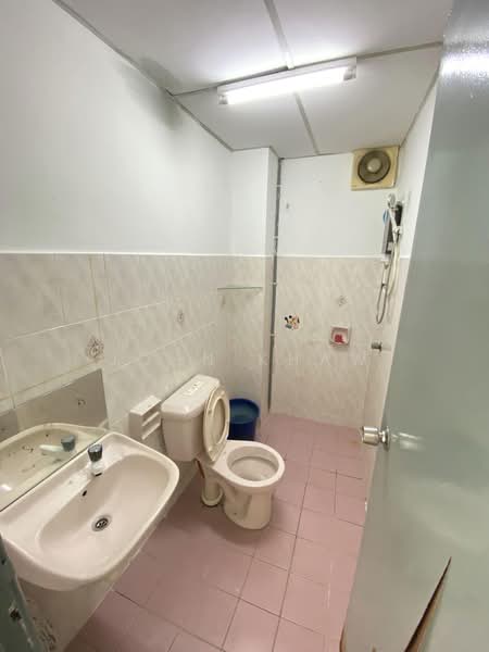 Apartment for Rent at D'Palma - John Khaw - Bathroom - PropertyGuru.com.my
