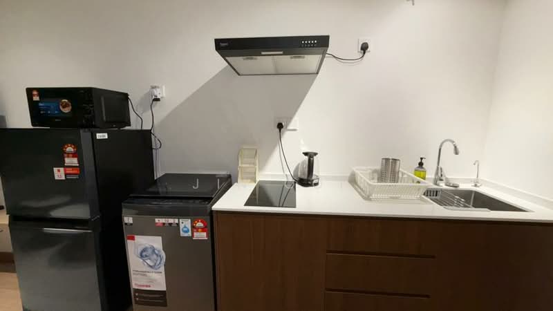 Servis Apartment untuk Disewa di Armani Raja Uda - Jin Ooi - Kitchen - PropertyGuru.com.my