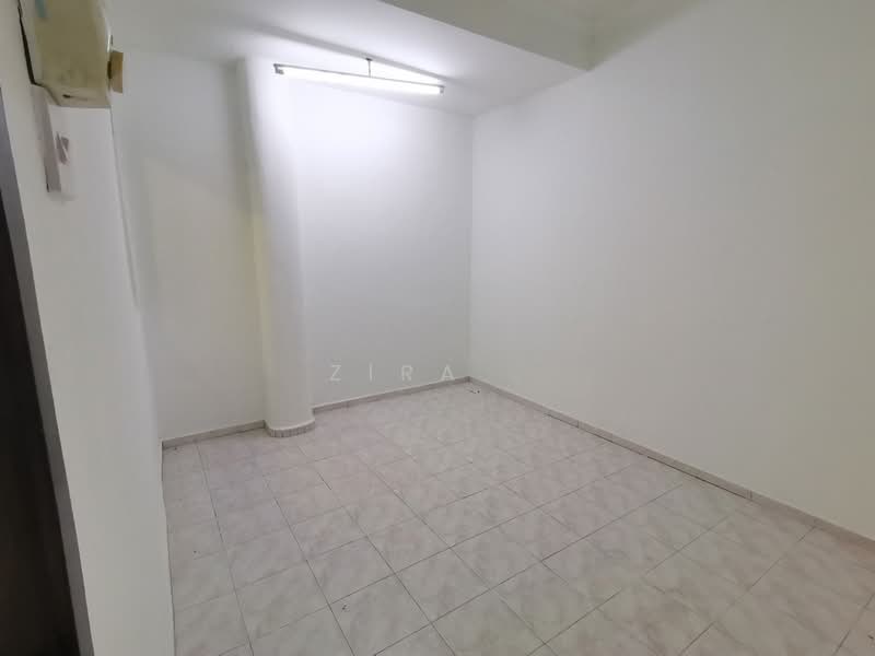 Rumah Teres 2 Tingkat untuk Dijual di Bandar Seri Alam (Masai) - Zira . - PropertyGuru.com.my