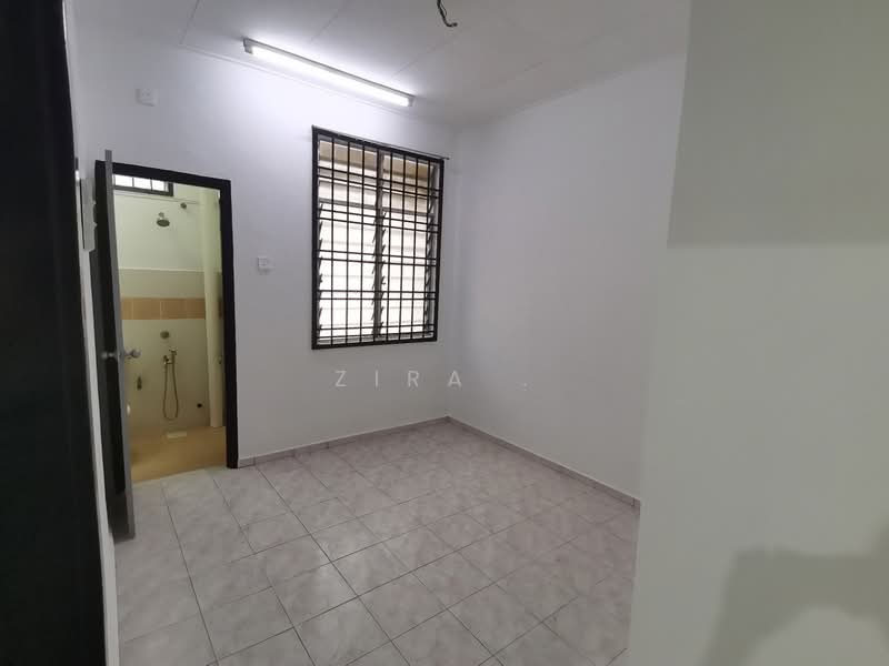 Rumah Teres 2 Tingkat untuk Dijual di Bandar Seri Alam (Masai) - Zira . - PropertyGuru.com.my