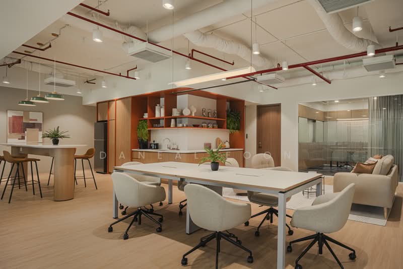 Pejabat untuk Disewa di Damansara Heights (Damansara Heights) - Daneal Eoon - Work Station & Pantry - PropertyGuru.com.my