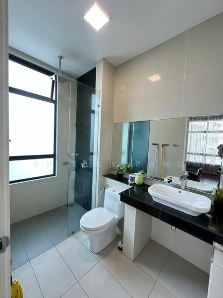Rumah Kluster untuk Disewa di Eco Botanic (Iskandar Puteri (Nusajaya)) - Shirley Pang - Bathroom - PropertyGuru.com.my