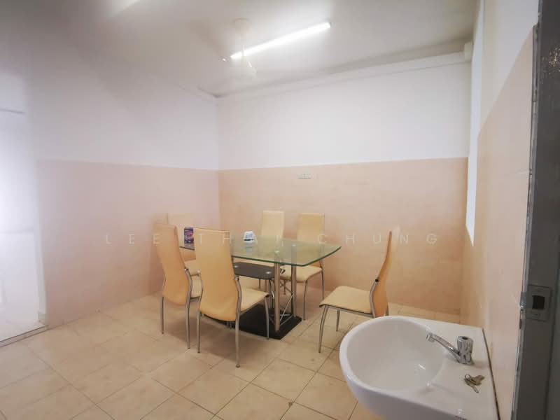 Terraced House for Rent in Bandar Puteri Puchong (Puchong) - Lee Thai Chung - Dining Room - PropertyGuru.com.my