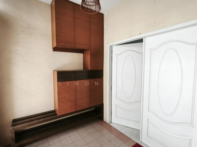 Pangsapuri untuk Dijual di Desa Universiti - Simon Ooi - Entrance - PropertyGuru.com.my