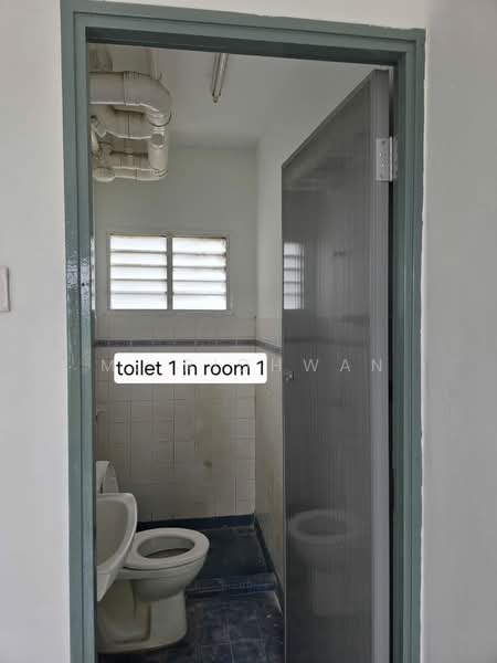 Pangsapuri untuk Disewa di Akasia Apartment - M. Ridhwan - Bathroom - PropertyGuru.com.my