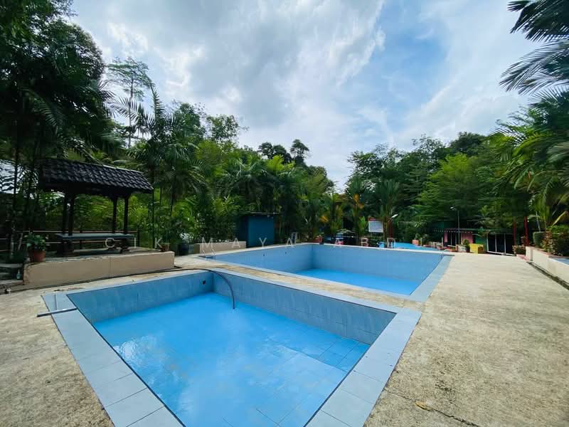 Hotel / Resort for Sale in Batang Kali (Selangor) - Cik Maya Abdul - Exterior - PropertyGuru.com.my
