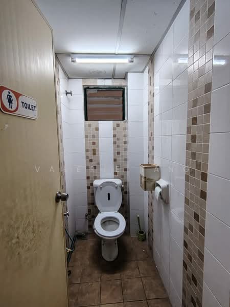 Shop / Office for Rent in Kota Damansara (Selangor) - Valerie Tang - Bathroom - PropertyGuru.com.my