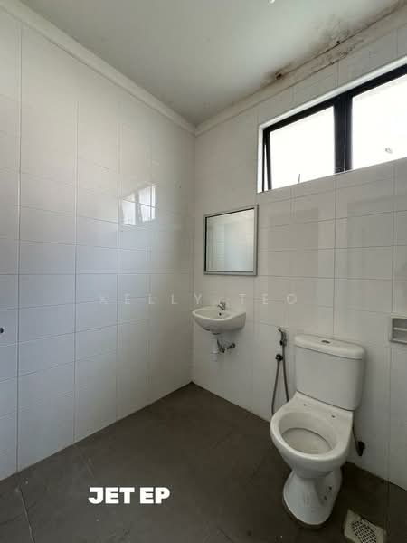 2-storey Terraced House for Sale in Kota Bayuemas (Klang) - Kelly Teo - Bathroom - PropertyGuru.com.my
