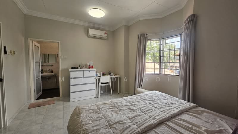 Rumah Teres untuk Dijual di Alam Damai (Cheras) - Melinda Goh - Bedroom - PropertyGuru.com.my