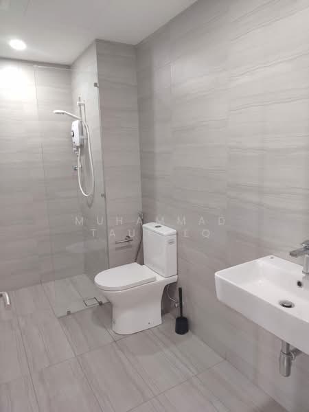 Service Residence for Rent at BeCentral @ i-City - Muhammad Taufeeq - Bathroom - PropertyGuru.com.my