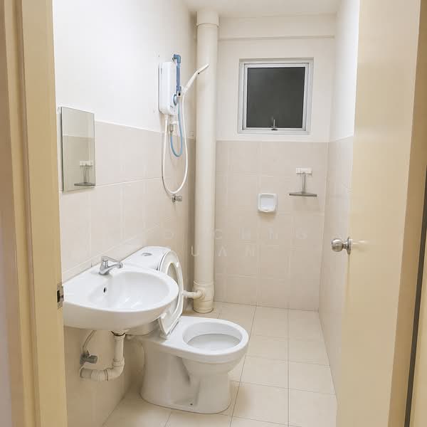 Servis Apartment untuk Disewa di Beverly Tower @ Plaza Medan Putra - Kho Chng Guan - Bathroom - PropertyGuru.com.my