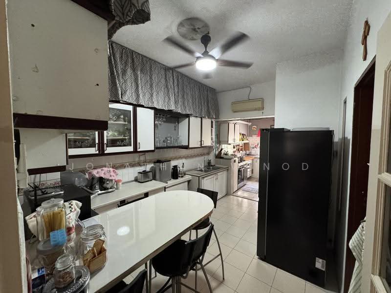 2-storey Terraced House for Sale in Taman Gembira (Klang) - Jonathan Vinod - Kitchen - PropertyGuru.com.my