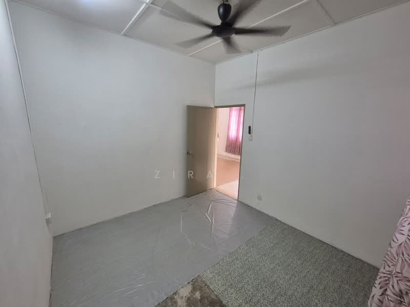Rumah Teres 1 Tingkat untuk Dijual di Taman Johor Jaya (Johor Bahru) - Zira . - PropertyGuru.com.my