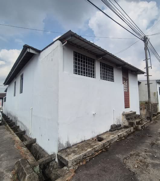 Rumah Teres 1 Tingkat untuk Dijual di Taman Johor Jaya (Johor Bahru) - Zira . - PropertyGuru.com.my