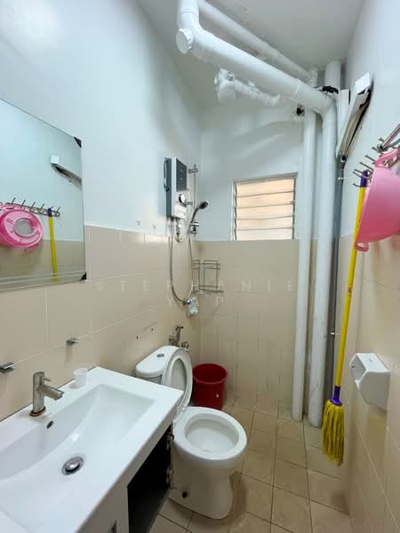 Apartment for Rent at Pangsapuri Kasuarina - Stephanie Yap - Bathroom - PropertyGuru.com.my