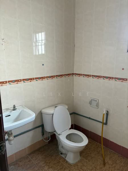 Terraced House for Rent in Bandar Puteri Klang (Klang) - Alex Lee - Bathroom - PropertyGuru.com.my