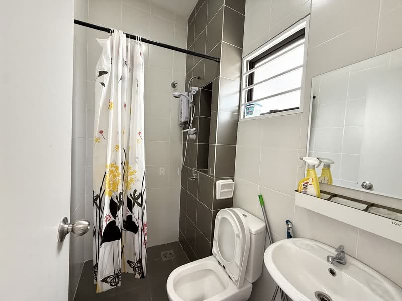 Rumah Teres 2 Tingkat untuk Disewa di Setia Alam (Selangor) - GABRIEL GOH - Bathroom - PropertyGuru.com.my