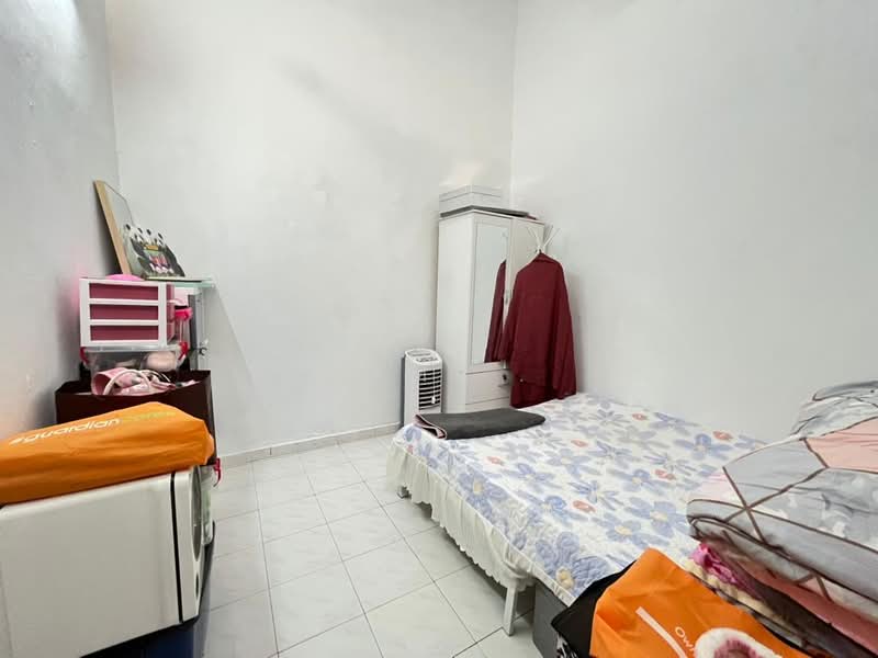 1-storey Terraced House for Sale in Meru (Klang) - Azmi . - Bedroom - PropertyGuru.com.my