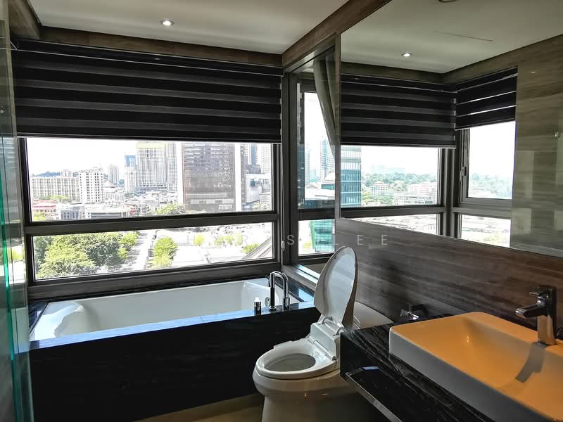 Servis Apartment untuk Dijual di The Sentral Residences - Charis Lee - Bathroom - PropertyGuru.com.my